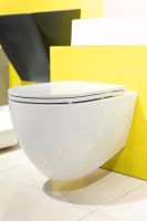 İsvea İnfinity Spülrandlose Taharet Dusch Taharat WC inkl. Deckel Berlin - Neukölln Vorschau