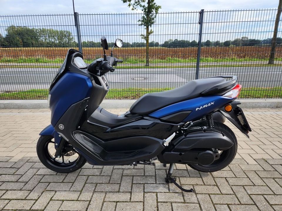 Yamaha NMAX 125 GDP125-A ABS VERSAND MGL + HELM in Bawinkel