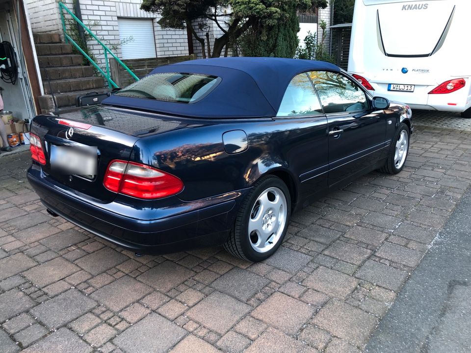 Mercedes-Benz CLK 230 Kompressor Cabrio TOP Zustand TÜV neu in Wuppertal