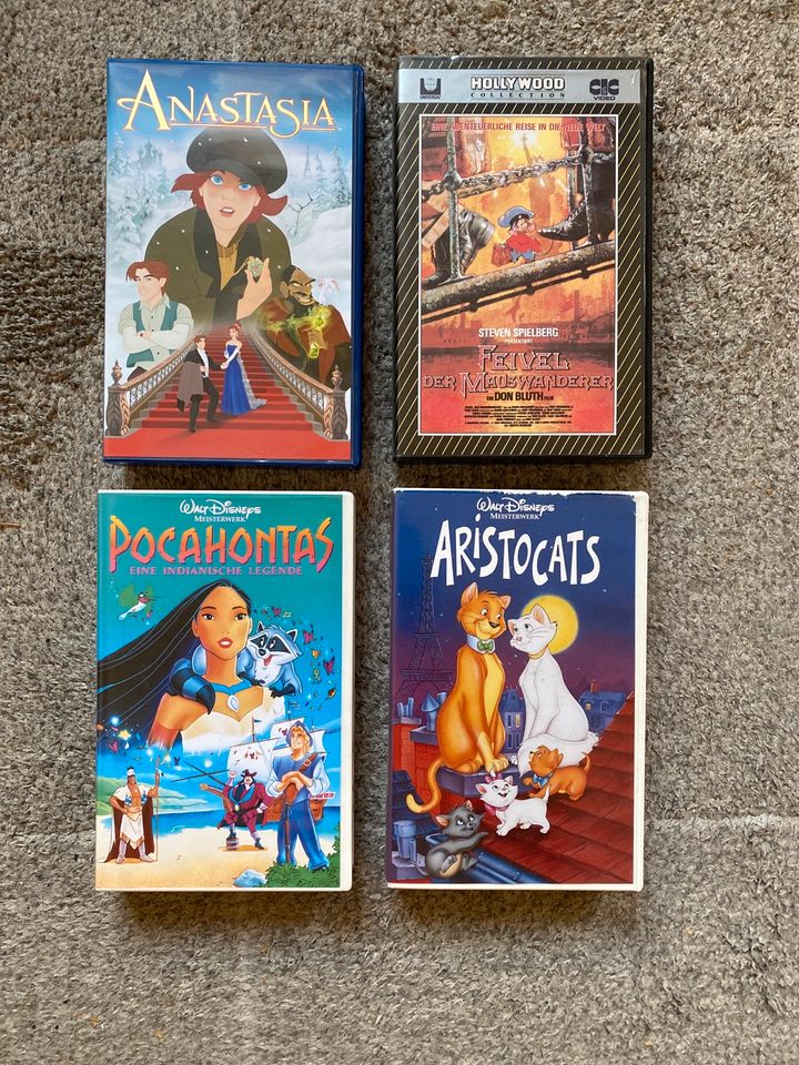 Disney VHS Anastasia, Aristocats, Pocahontas, Feivel in Berlin