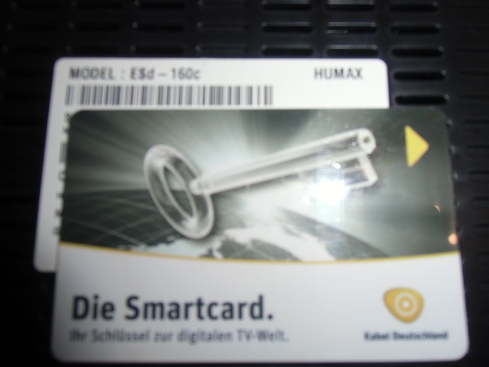 Humax ESD-160CHDTV UHD/4K Receiver, DVB-C MPEG4, 1000 GB Festpl. in Trappenkamp