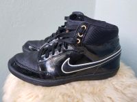 Nike Sneaker Schwarz Lack 38.5 Black Turnschuhe Berlin - Neukölln Vorschau