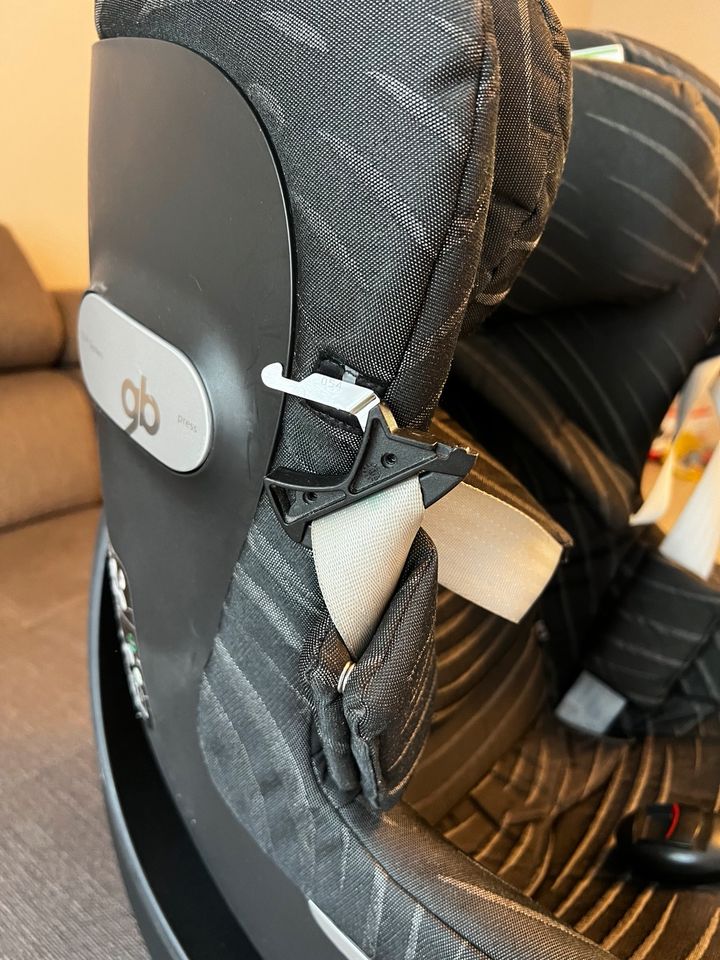 GB Vaya 2 Plus I-Size Autositz - SensorSafe - Lux Black in Hamburg