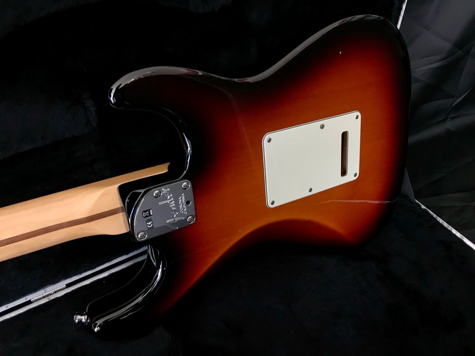 Fender American Deluxe 2012 Lefthand in Filderstadt