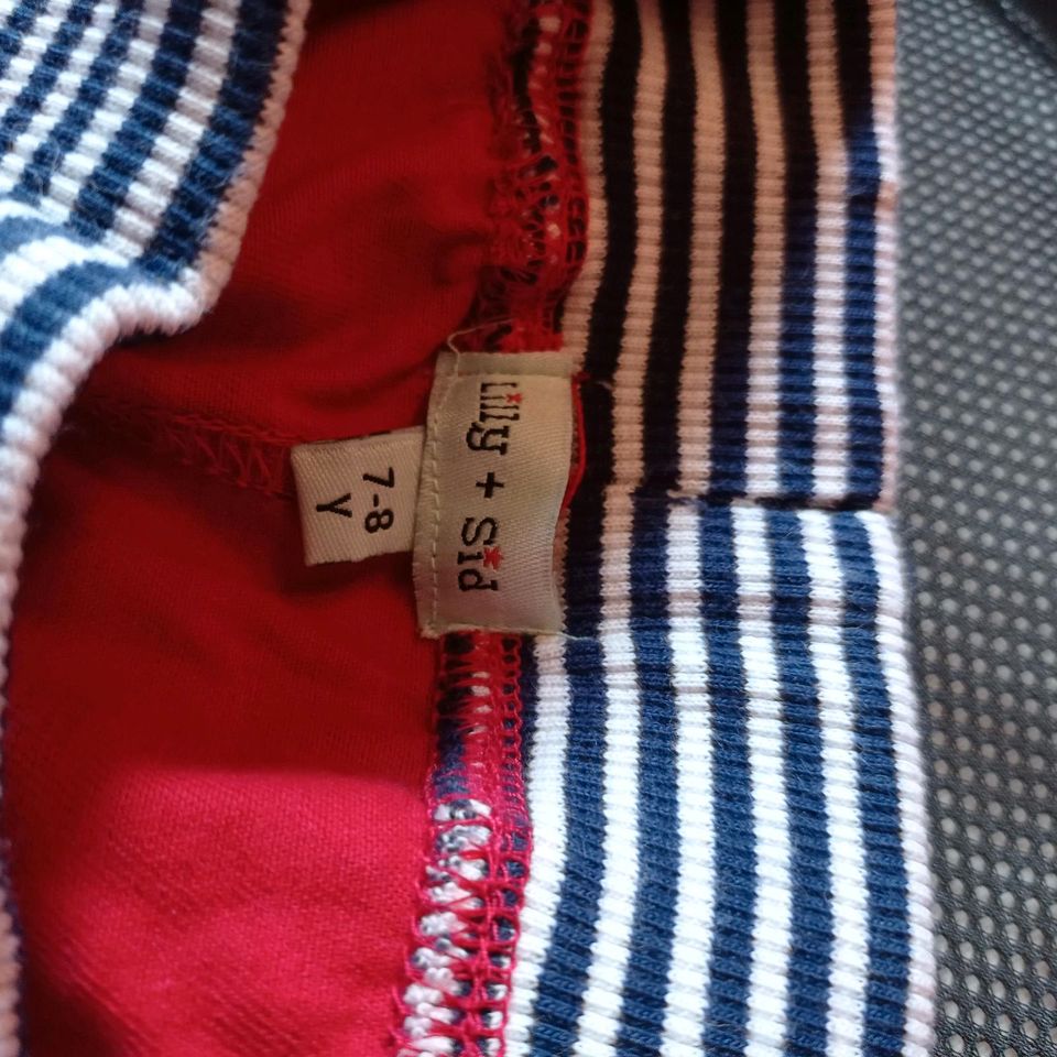 Shorts Jungs gr.116/128 rot von Lilly + Sid in Varel