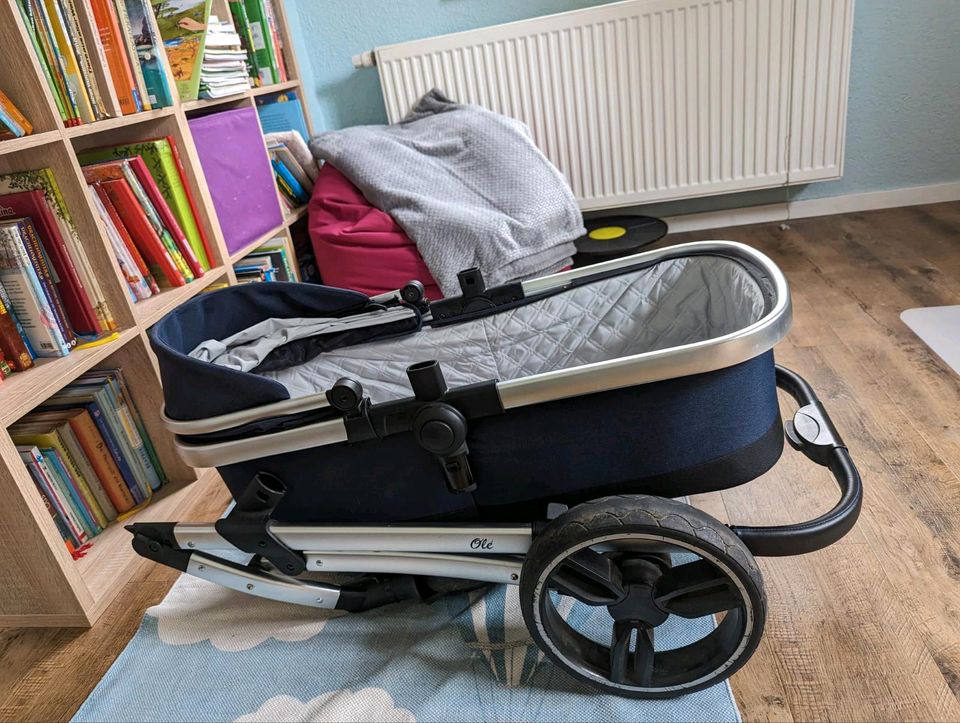 Gebrauchter Olé Kombi-Kinderwagen 2in1 mit Zubehör abzugeben in Dresden