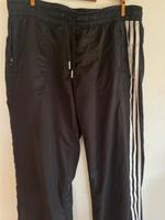 Trainingshose Sporthose von Adidas in Gr 38 /40 Bayern - Rettenberg Vorschau