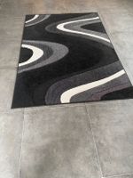 Teppich schwarz modern 1,6x2,3m sehr guter Zustand Bayern - Rieden Vorschau