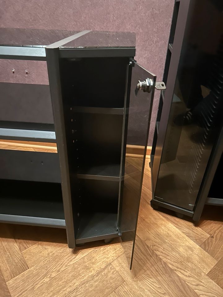 TV Rack schwarz + Glas in Boostedt