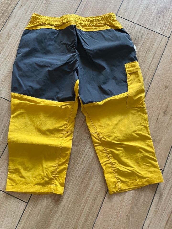 kurze Hose, Freiluft, NEU, 152, gelb in Dresden