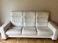 Stressless Sofa Dreisitzer + Hocker nur Abholung am 11.06.25 !!! Hessen - Flörsheim am Main Vorschau