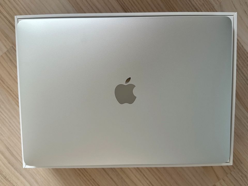 Apple Mac Book Air M1  Notebook Laptop 100%Akku in Poel