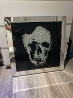 Totenkopf Bild mit Diamanten und spiegelrahmen 60x60cm Saarland - Schwalbach Vorschau