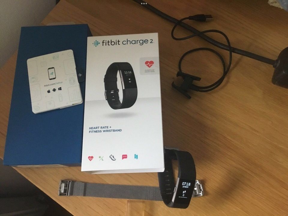 FitBit Charge 2 HR in Herzogenrath