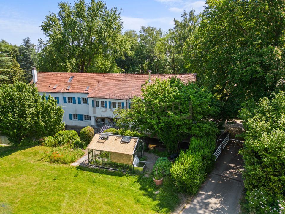 Einzigartige und energieeffiziente Villa! Eingebettet in ein herrliches Parkgrundstück in Laupheim