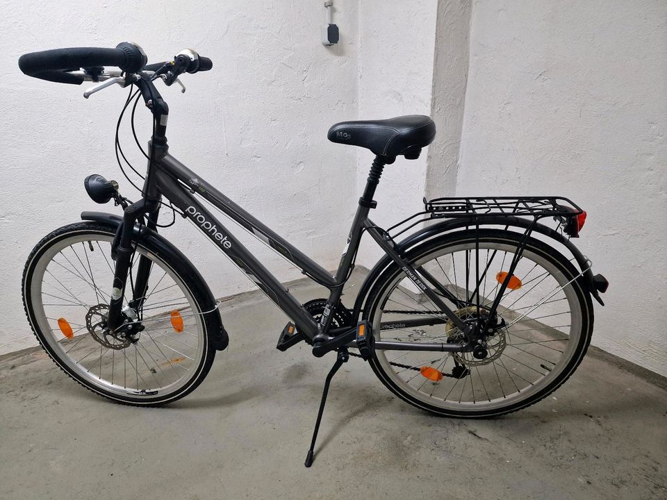 2x Trekkingbike Propheten Travel 500 Damen 26" /Herren 28" in Gründau