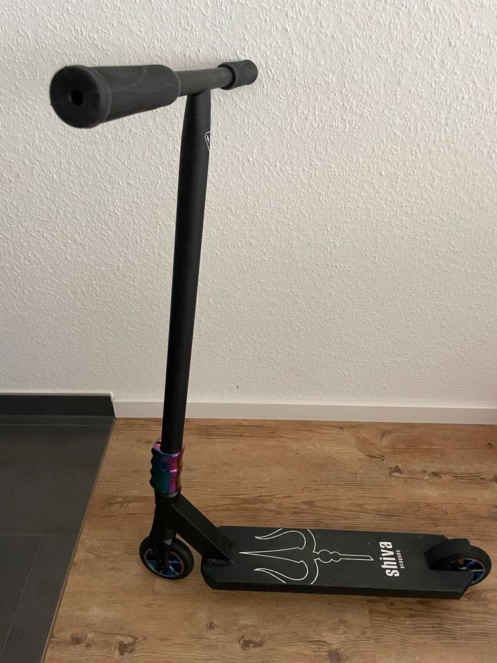 Anaquda Shiva Stuntscooter Roller Neochrome 2024 gratis Versand in Konz