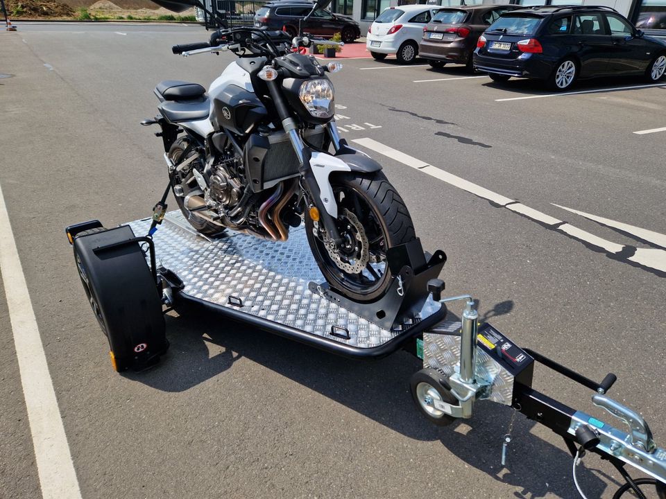 TOP Trailer Motorrad Anhänger Lorries MT-1 mit 750 kg NEU+SOFORT in Weilerswist