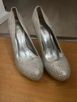 Schuhe mit Jochen Absätzen Hessen - Hanau Vorschau