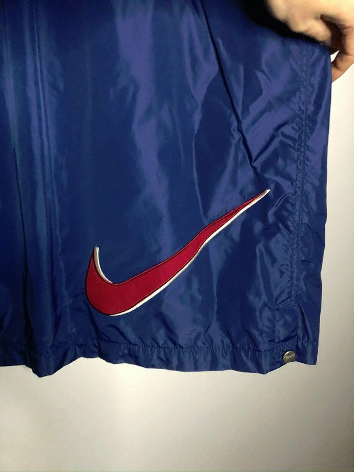 Vintage Nike Jacke - Retro Winterjacke - Big Swoosh - Top Zustand in Neuenhaus