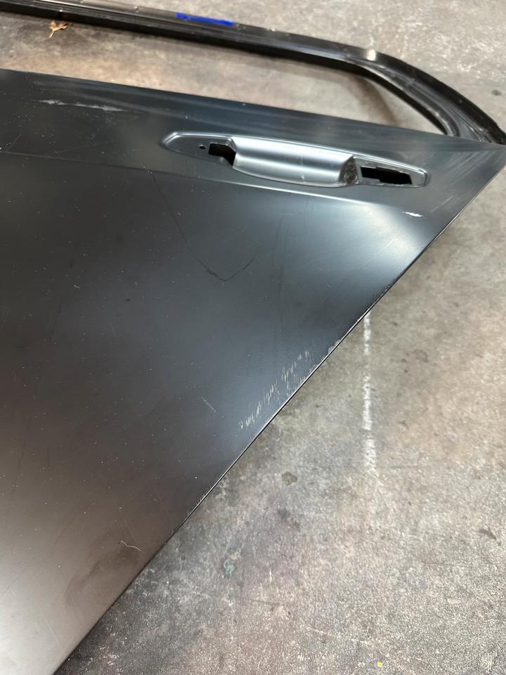 Golf 7 Variant Tür hinten Fahrerseite 5G9833055H in Lorch