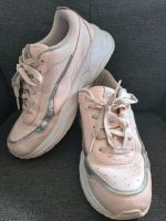 Puma Turnschuhe, Gr. 38 / UK 5 Hessen - Weinbach Vorschau