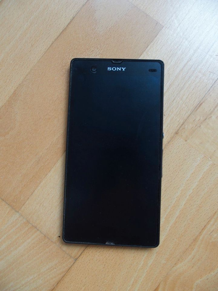 Sony Xperia Z - C6603 + Hülle wasser- /staubdicht IP57 Handy in Wuppertal