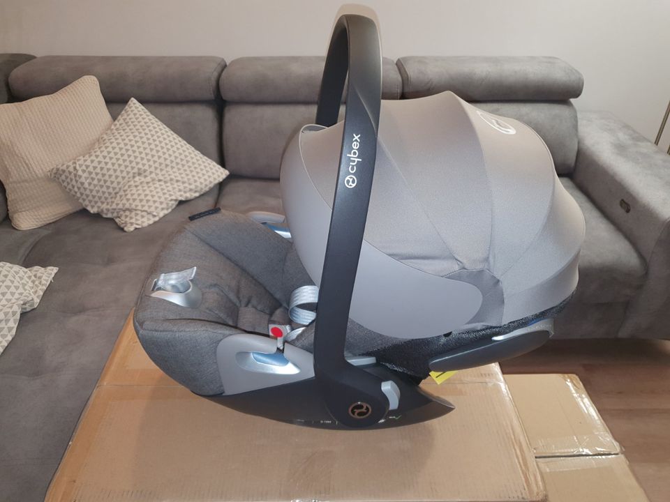 Cybex Cloud Z i-Size Soho Grey Plus mit Basisstation Base Z in Erfurt