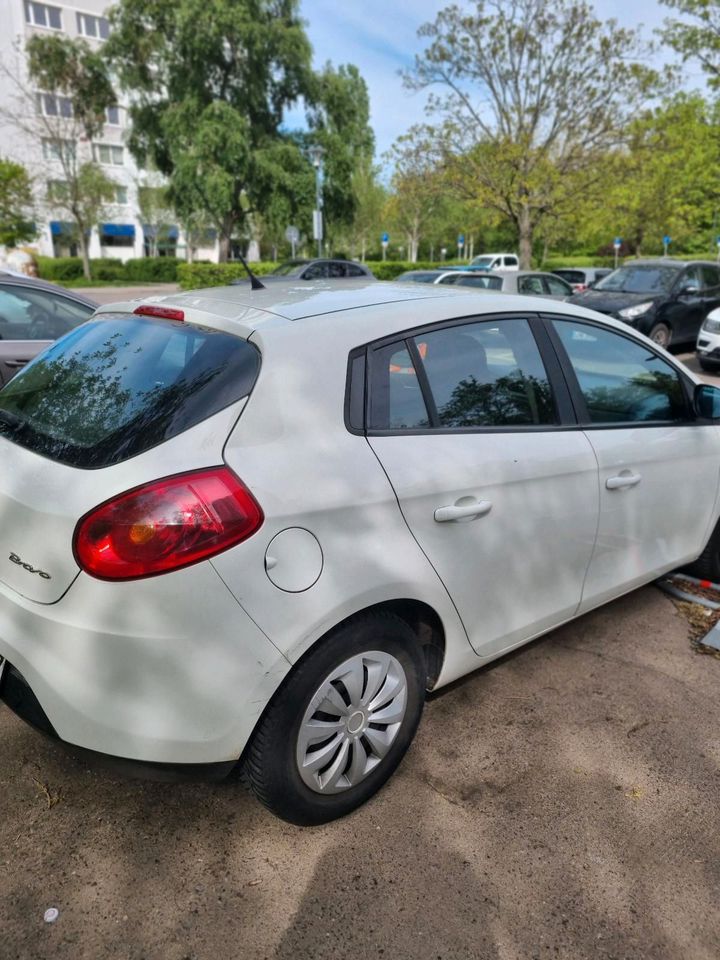 Fiat Bravo 1.6 Multijet 120PS TÜV bis 04/2025 in Berlin