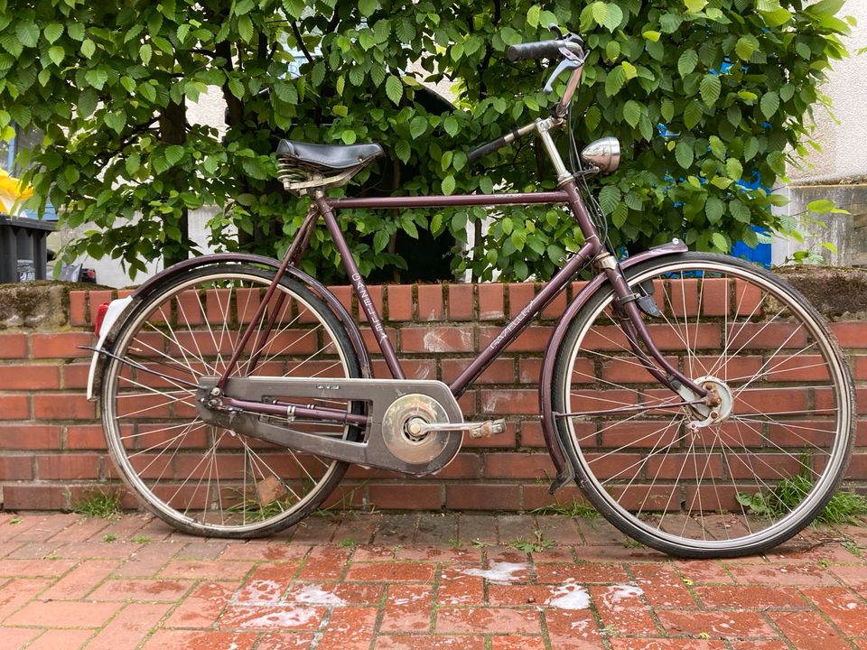 Gazelle Fahrrad zum Aufbereiten in Köln