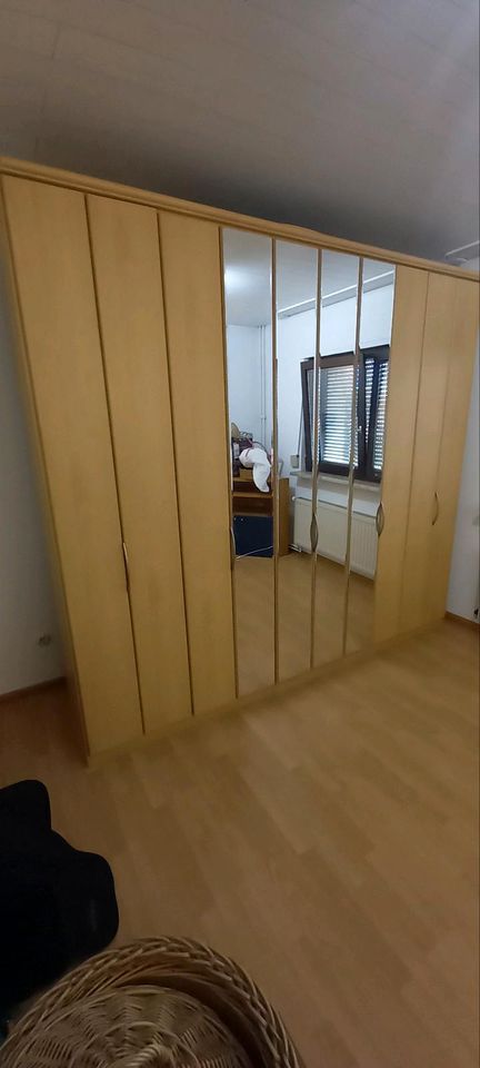 Schlafzimmer Schrank in Rheinau