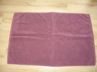 Esprit Frottee Badteppich Badematte violett 60x90 cm wie Neu Bayern - Untermeitingen Vorschau