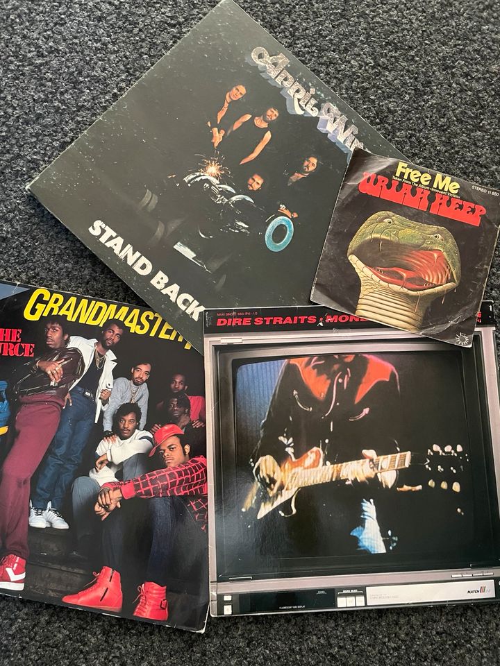 Suche Schallplatten LP’s Gerne ganze Sammlung Rock Pop Funk Jazz. in Gerzen