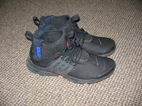NIKE Air Presto Mid Utility neuwertig original Gr. 41 Dresden - Pieschen Vorschau