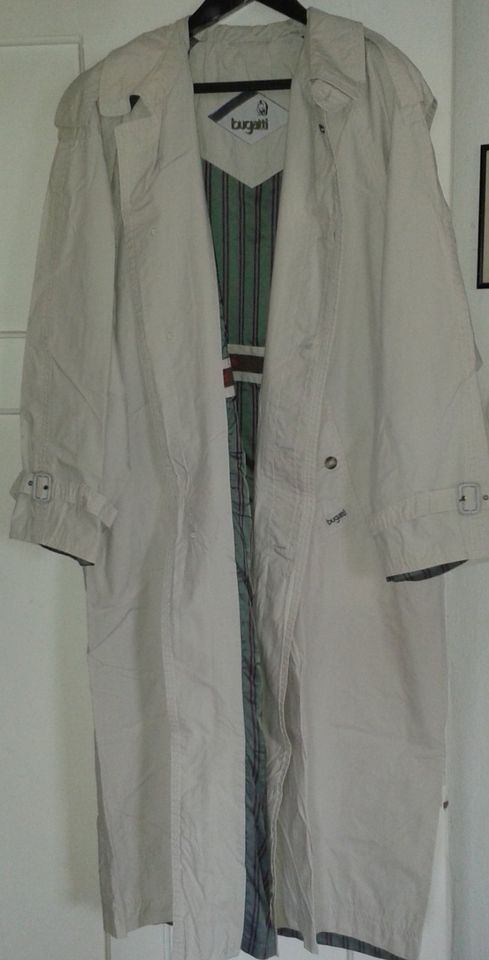 BUGATTI Mantel / Trenchcoat / Regenmantel Gr. 50 in Karlsruhe