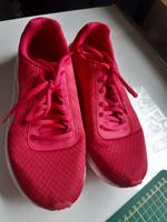 Damen /Mädchen PUMA  Sneaker gr 38 . Wuppertal - Oberbarmen Vorschau