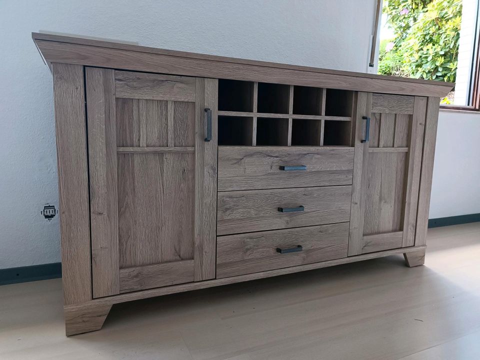 Sideboard Kommode Eiche Optik Weinregal softclose in Meschede