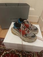 Balenciaga Triple S Mitte - Wedding Vorschau