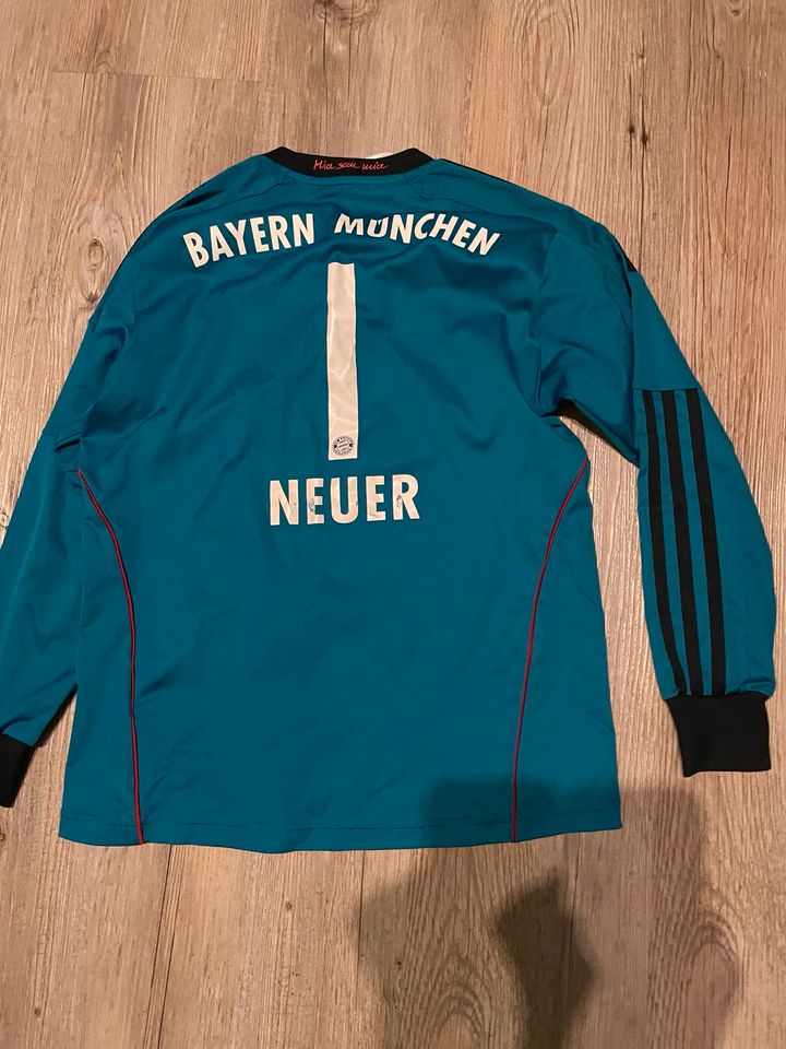 Bayern Trikot 152 in Alsdorf