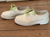 Dr. Martens Weiss Gr. 39 - Top Zustand Köln - Nippes Vorschau