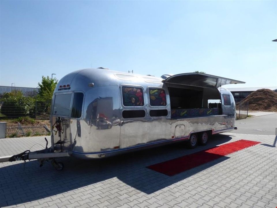 Airstream Sovereign Land Yacht Verkaufswagen Imbisswagen in Hamburg