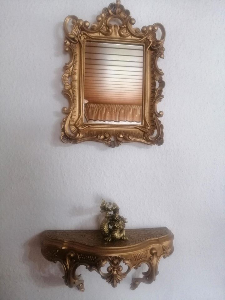 Wandspiegel mit Konsule. Antik In Farbe Gold in Bielefeld