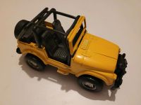Spielzeugauto Jeep CJ-7, beige Hessen - Egelsbach Vorschau