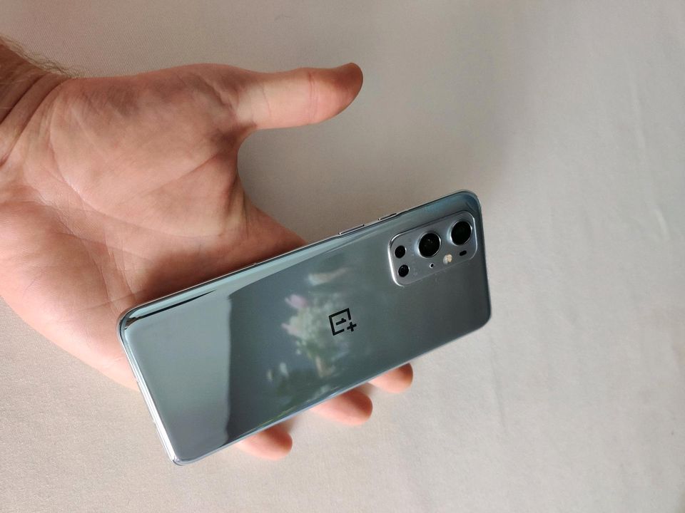 Oneplus 9 Pro in Schloß Holte-Stukenbrock