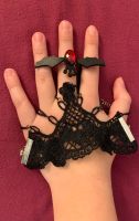 Handschmuck für Halloween oder Karneval für ca. 6-7 Jährige Duisburg - Homberg/Ruhrort/Baerl Vorschau