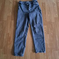 Graue Jeans von H & M in Größe 36 Niedersachsen - Schneverdingen Vorschau