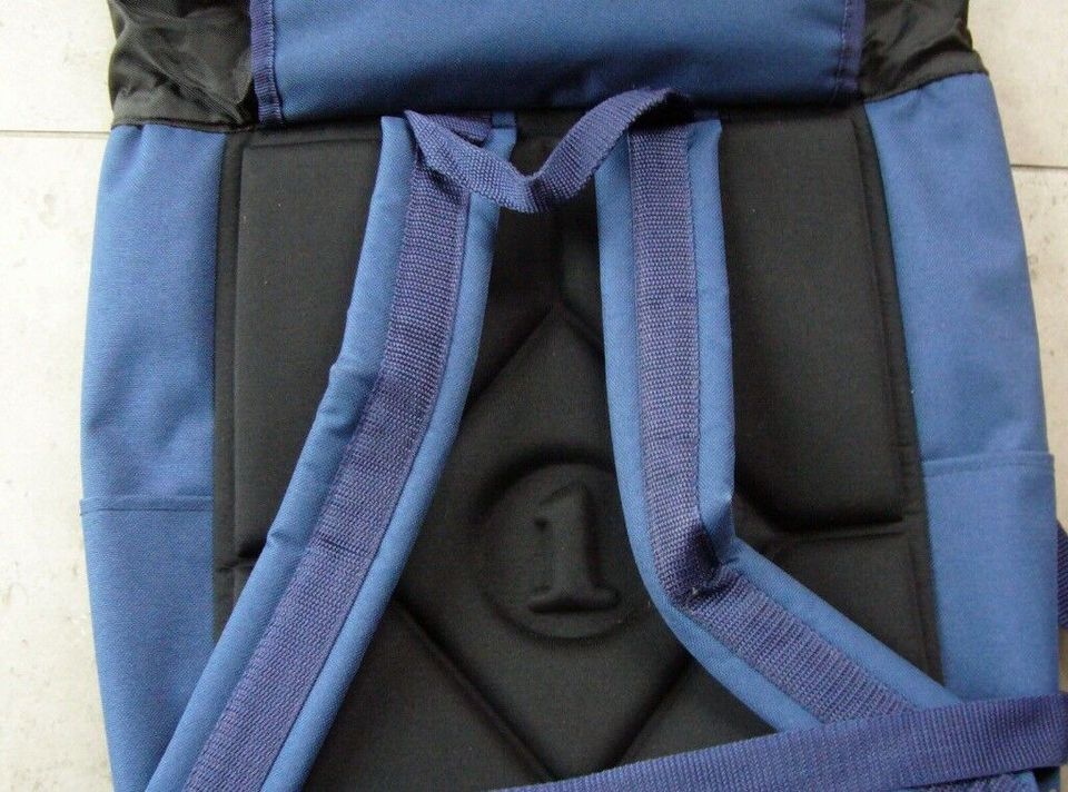 Neuer Rucksack, Blau, erweiterbar, praktische Details, gepolstert in Bammental