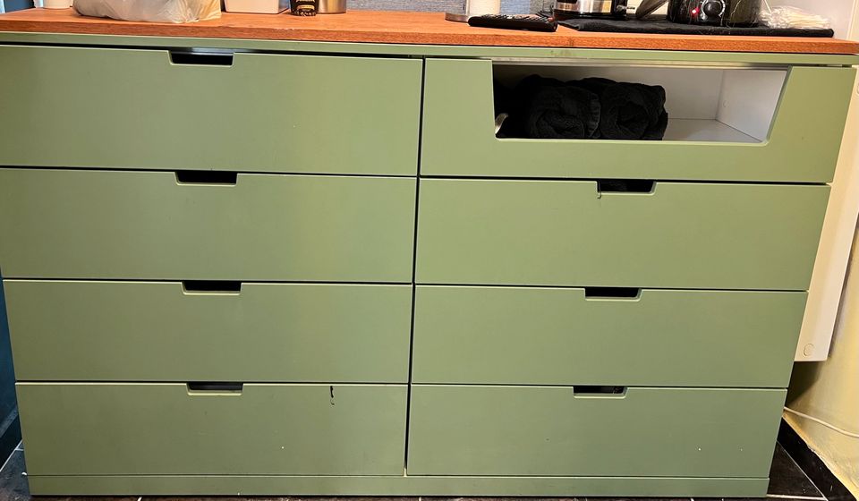 Ikea pac Schrank in britisch grün plus Holz platte in Frechen
