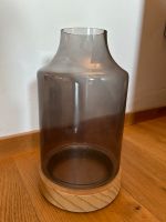 Vase in transparent/grau auf Holzsockel von Depot Bayern - Mömbris Vorschau