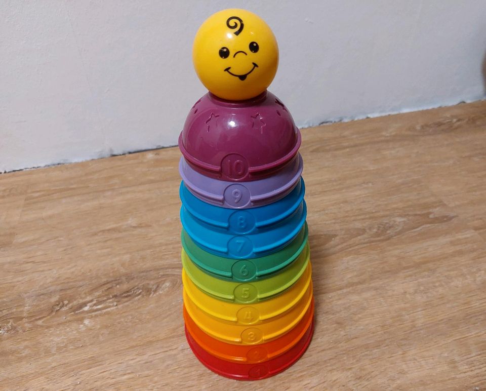 Fisher Price Stapelturm Spielkugel-Pyramide in Bottrop